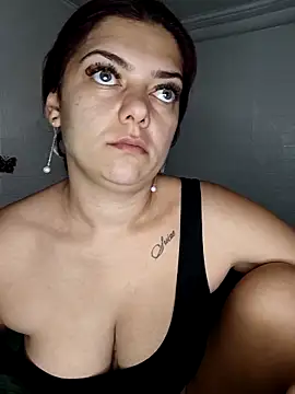 LadyNora online show from 11/13/25, 07:12