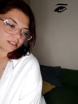Snapshot of LadyNora chatting on 05/03/26, 05:05 LadyNora online show from 05/03/26, 05:05
