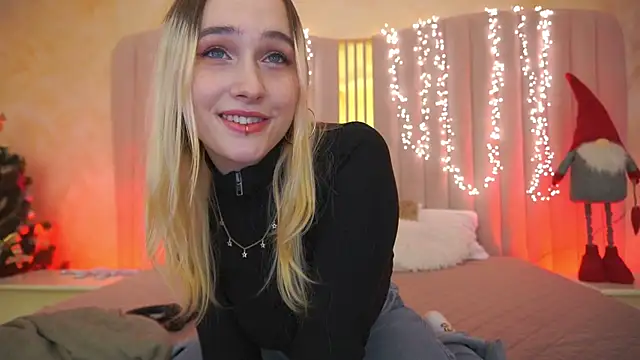 LilElfie online show from 01/07/26, 02:11