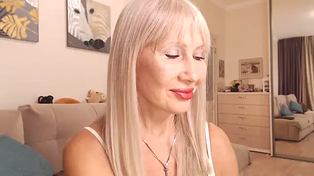 AlisaDeluxe online show from 11/30/25, 02:34