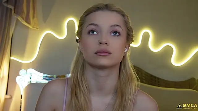 kellypeachcake online show from 11/23/25, 05:17