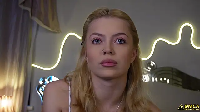 kellypeachcake online show from 11/12/25, 05:22