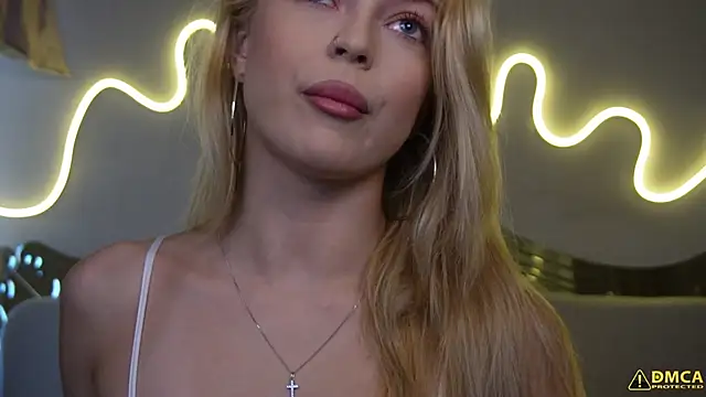 kellypeachcake online show from 10/08/25, 04:58