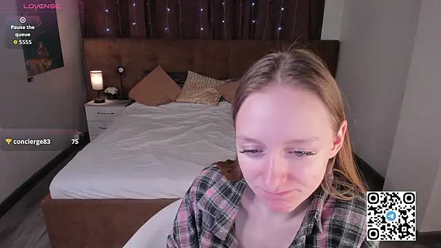 Mia E1fie online show from 02/05/26, 11:55