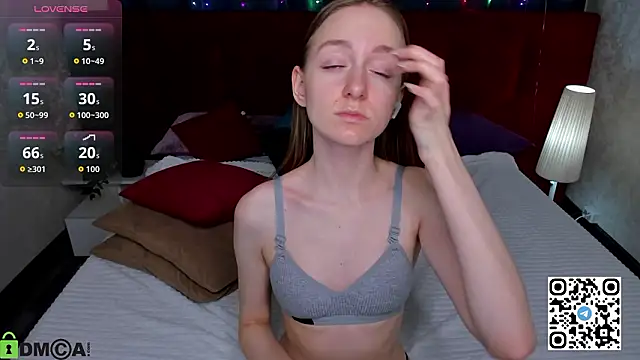 Mia E1fie online show from 03/15/26, 12:06