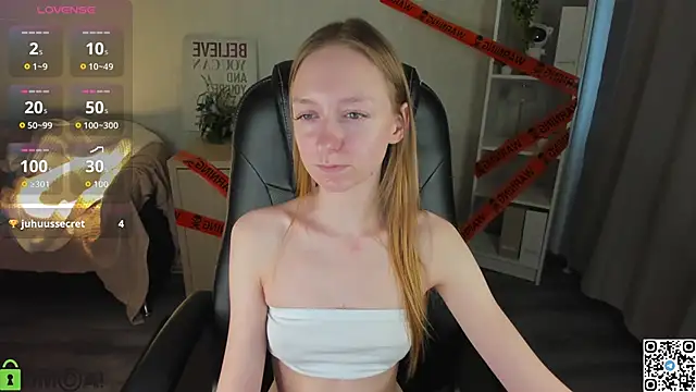 Mia E1fie online show from 10/25/25, 09:30