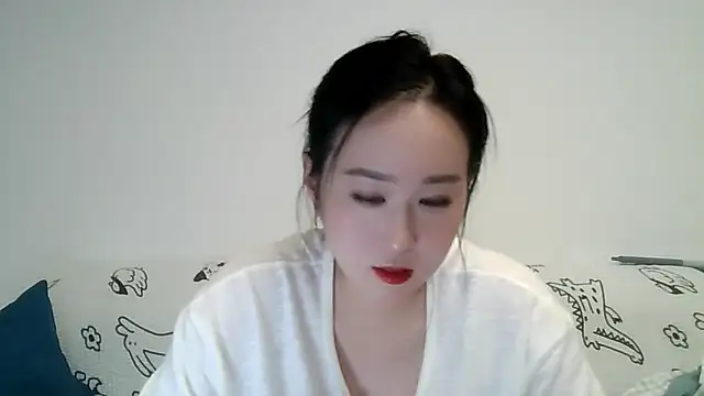 Snapshot of Belinda66 chatting on 10/19/25, 11:46 Belinda66 online show from 10/19/25, 11:46