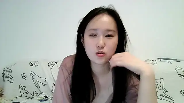 Snapshot of Belinda66 chatting on 10/06/25, 02:13 Belinda66 online show from 10/06/25, 02:13