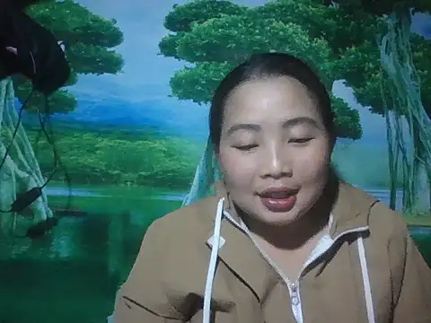 PhamPhung online show from 10/24/25, 02:38