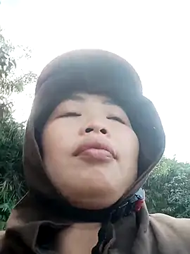 PhamPhung online show from 11/15/25, 06:17