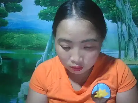 Snapshot of PhamPhung chatting on 10/02/25, 02:53 PhamPhung online show from 10/02/25, 02:53
