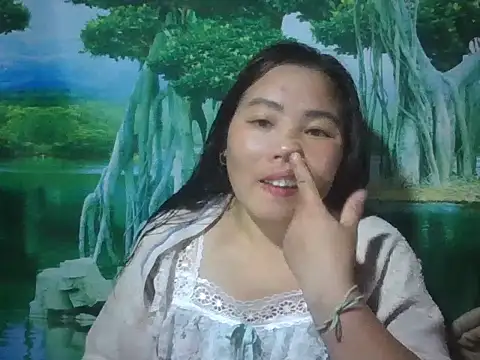 Snapshot of PhamPhung chatting on 09/12/25, 01:11 PhamPhung online show from 09/12/25, 01:11