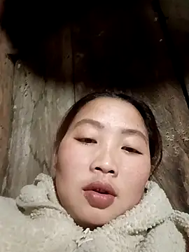 PhamPhung online show from 12/22/25, 02:28