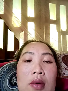 Snapshot of PhamPhung chatting on 09/27/25, 04:51 PhamPhung online show from 09/27/25, 04:51