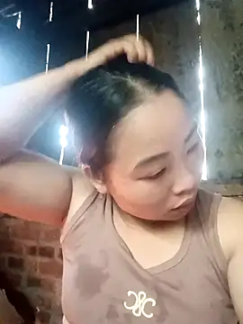 PhamPhung online show from 10/25/25, 02:44