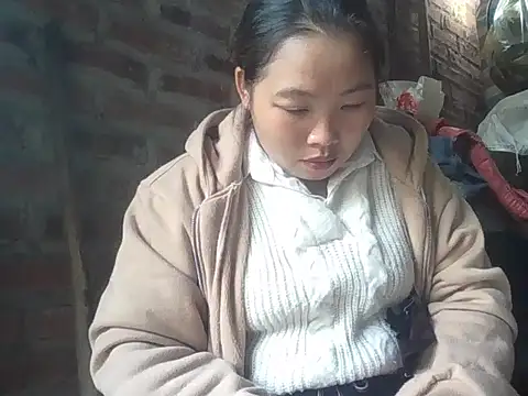 PhamPhung online show from 01/13/26, 03:32