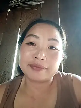 PhamPhung online show from 10/31/25, 03:14