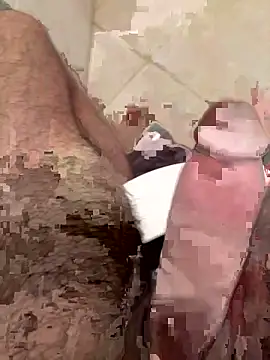 Snapshot of c2c3finm chatting on 10/13/25, 01:34 c2c3finm online show from 10/13/25, 01:34