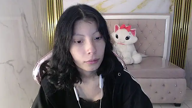 verana s online show from 11/19/25, 08:31