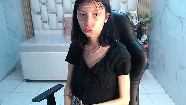 verana s online show from 10/23/25, 03:16