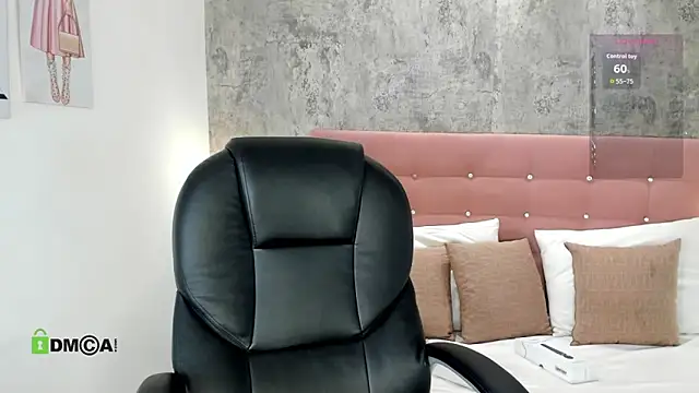 brithanycollins online show from 09/29/25, 12:33