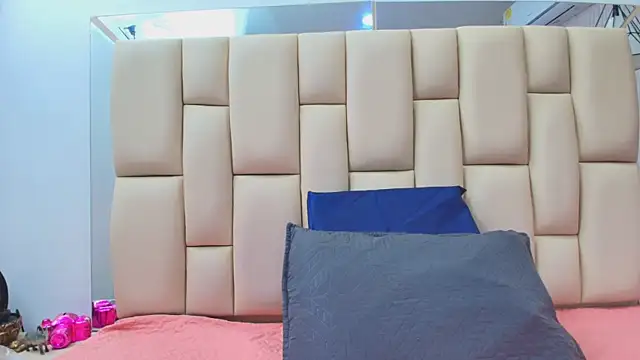 sweet amye online show from 12/18/25, 07:07