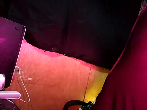 Madylinebigcock69 online show from 07/05/26, 03:00
