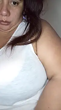 Snapshot of luzdanna chatting on 11/10/25, 07:30 luzdanna online show from 11/10/25, 07:30