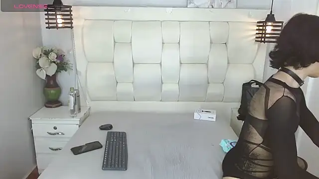 Atley Dolly online show from 11/06/25, 08:57