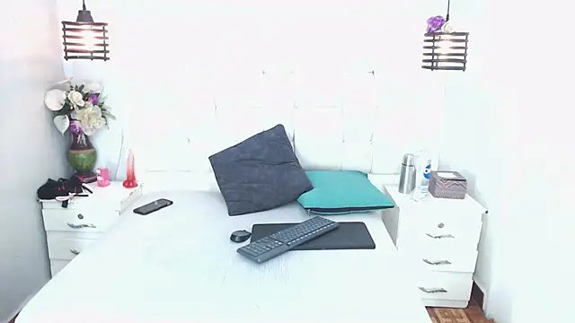 Snapshot of Atley_Dolly chatting on 09/13/25, 09:59 Atley Dolly online show from 09/13/25, 09:59