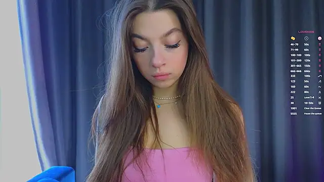 Snapshot of VirginiaHouston chatting on 09/17/25, 06:37 VirginiaHouston online show from 09/17/25, 06:37