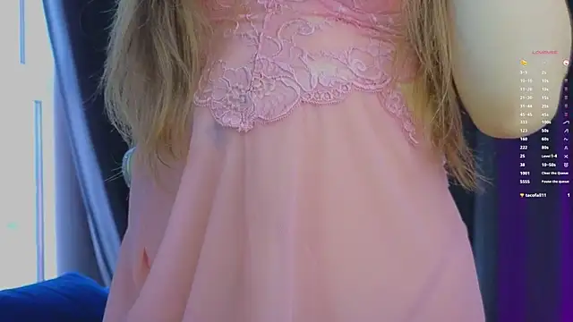 Snapshot of VirginiaHouston chatting on 09/19/25, 06:39 VirginiaHouston online show from 09/19/25, 06:39