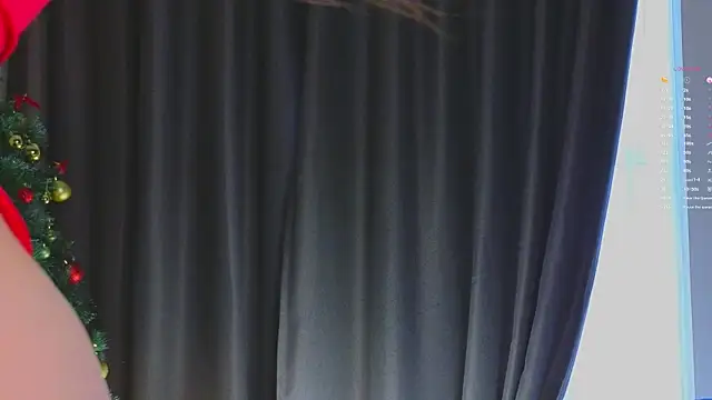 Snapshot of VirginiaHouston chatting on 12/17/25, 06:29 VirginiaHouston online show from 12/17/25, 06:29