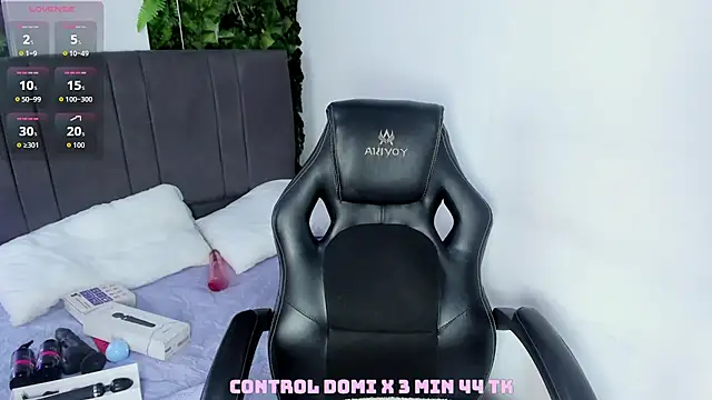 vela-kimm online show from 10/21/25, 08:08