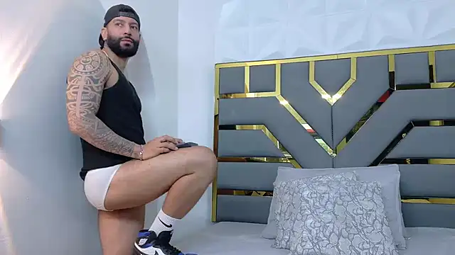 yorbymaxx online show from 10/24/25, 12:59