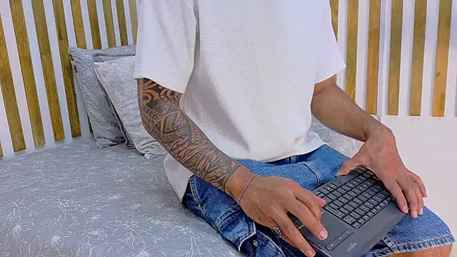 yorbymaxx online show from 02/11/26, 01:55