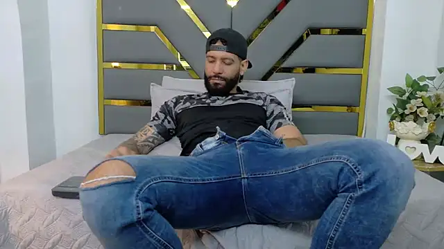 yorbymaxx online show from 10/15/25, 02:14