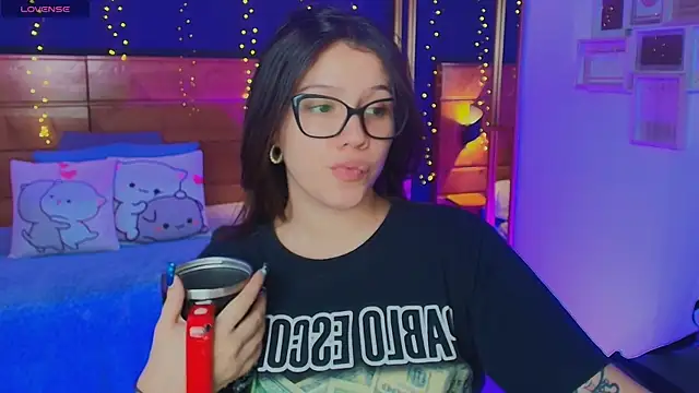 hanna kimura online show from 11/08/25, 08:23