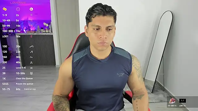 Snapshot of Nicolasmontoya16 chatting on 10/16/25, 04:21 Nicolasmontoya16 online show from 10/16/25, 04:21