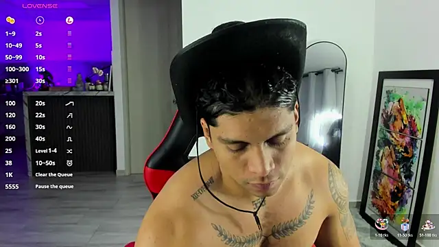 Snapshot of Nicolasmontoya16 chatting on 10/18/25, 04:03 Nicolasmontoya16 online show from 10/18/25, 04:03