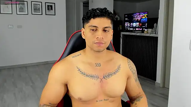 Nicolasmontoya16 online show from 11/06/25, 11:42