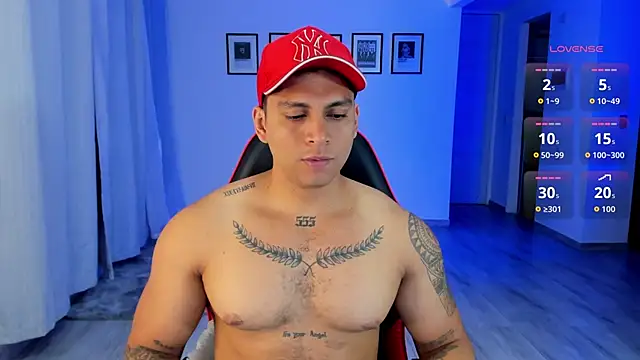 Nicolasmontoya16 online show from 11/04/25, 03:54