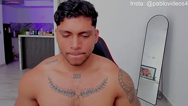 Snapshot of Nicolasmontoya16 chatting on 10/06/25, 03:13 Nicolasmontoya16 online show from 10/06/25, 03:13