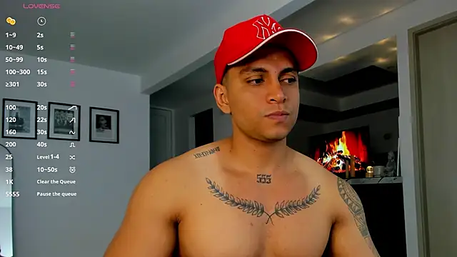 Nicolasmontoya16 online show from 11/08/25, 11:52