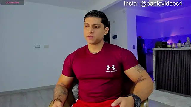 Snapshot of Nicolasmontoya16 chatting on 09/15/25, 04:02 Nicolasmontoya16 online show from 09/15/25, 04:02