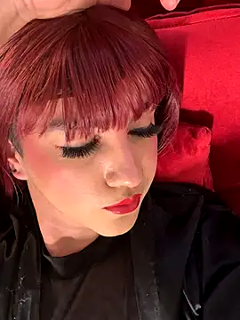 Stifanny Moreli online show from 10/31/25, 06:48