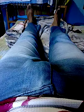 Snapshot of m11a2f3a4z5 chatting on 04/22/26, 06:53 m11a2f3a4z5 online show from 04/22/26, 06:53
