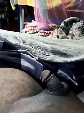 Snapshot of m11a2f3a4z5 chatting on 02/15/26, 12:26 m11a2f3a4z5 online show from 02/15/26, 12:26