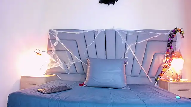 Maia 520 online show from 10/28/25, 05:45