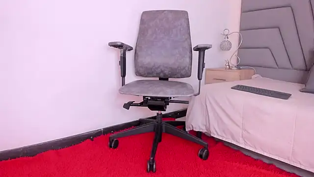 Maia 520 online show from 04/08/26, 05:58